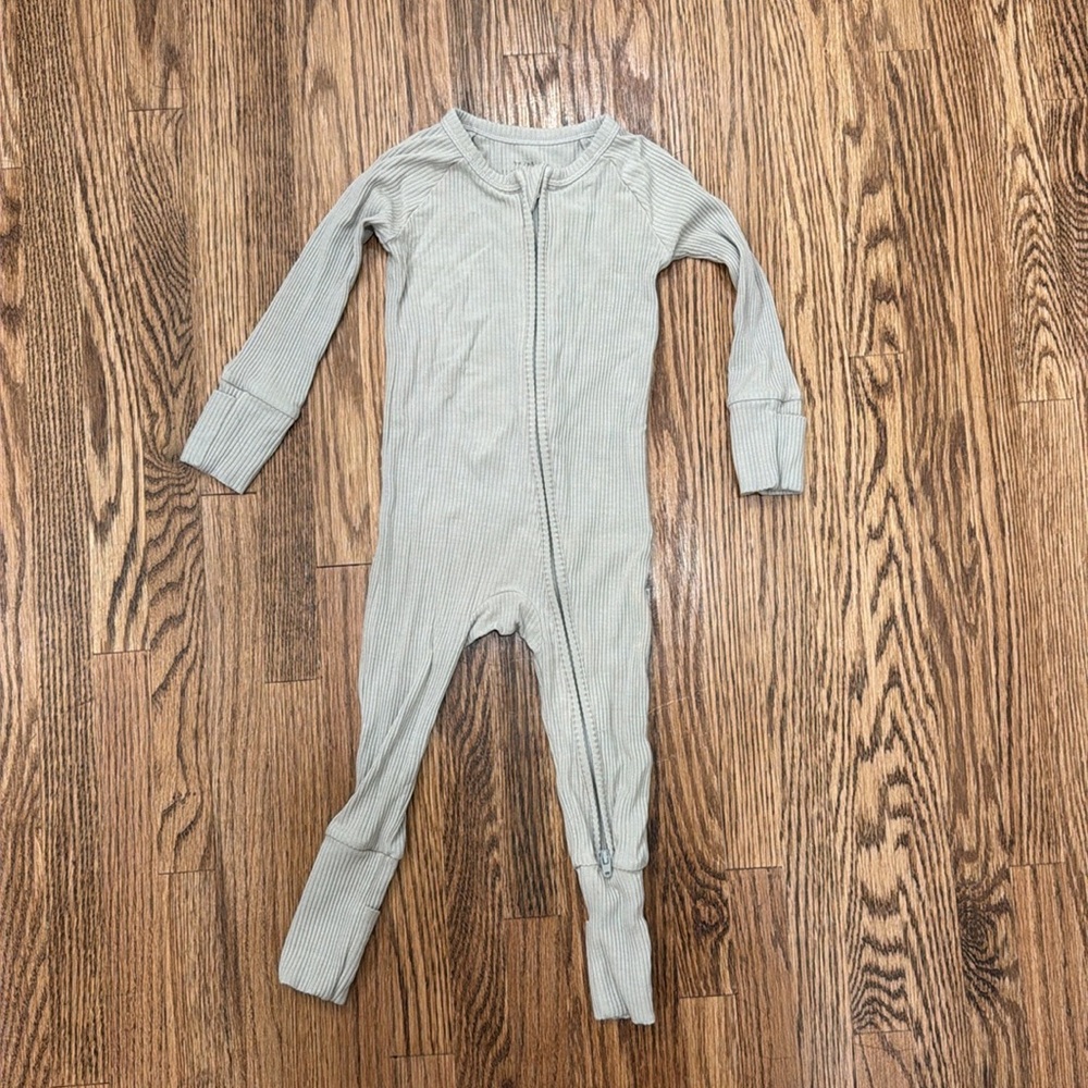 Little Sleepies dove gray ribbed zippy 6-9 months